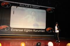 Evrensel Kolej